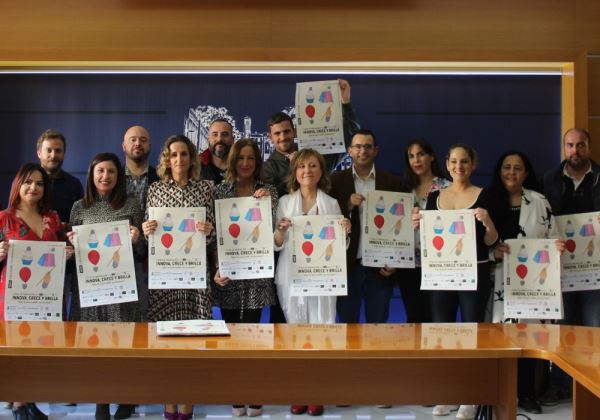 La Plaza Mayor acoge la I Feria de Innovación y Comercio de El Ejido para exponer la excelente calidad del producto local