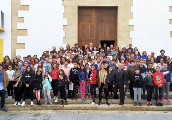 Dos generaciones de roqueteros se unen para celebrar el Día Internacional del Niño