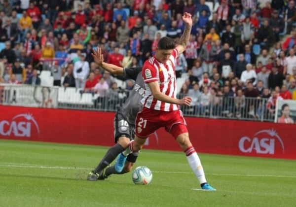 Guti consigue su primera victoria al frente de la UD Almería