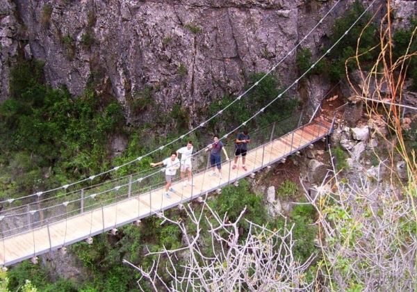 Los vicarios disfrutarán del Puente haciendo senderismo