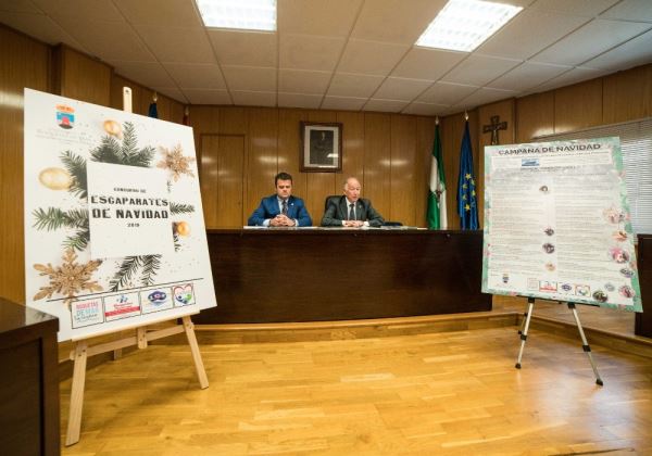 Las calles de Roquetas se llenan de animación familiar en Navidad