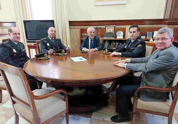 Se incorporan dos nuevos comisarios a la Policía Nacional en Almería