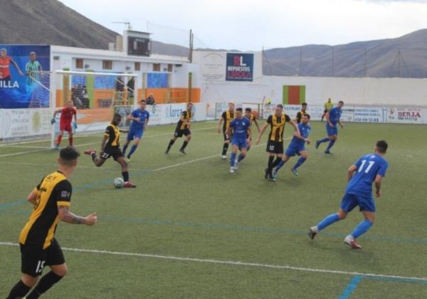 El Berja CF vence con claridad al Begíjar