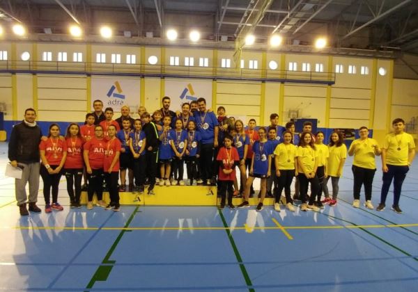 Medio centenar de jugadores participan en la primera prueba del Circuito Almeriense de Bádminton