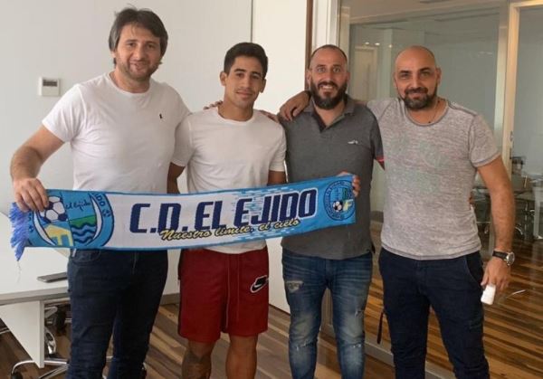 El CD El Ejido firma al hermano de Riquelme