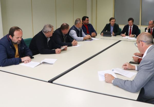 El PP mantiene una reunión con agricultores de El Ejido