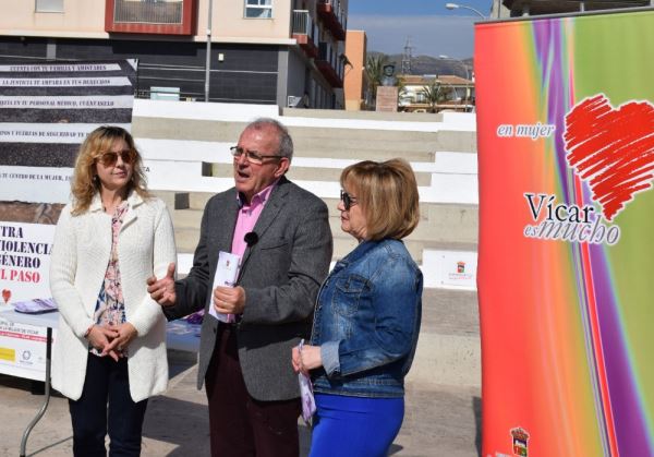 Vícar presenta los actos del Día Internacional de la Mujer