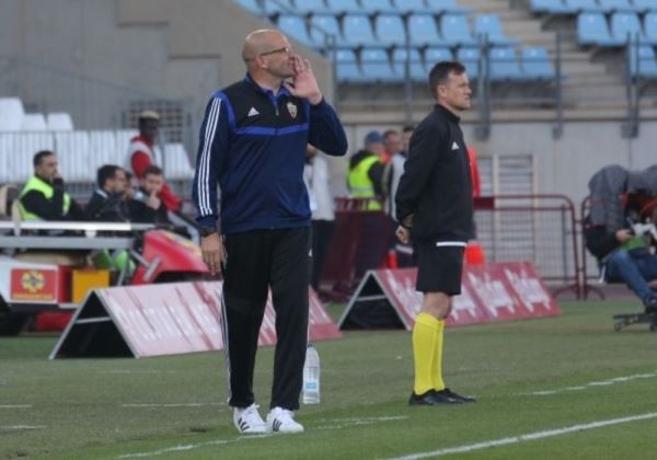 David Badía rescinde su contrato con el Almería por motivos personales