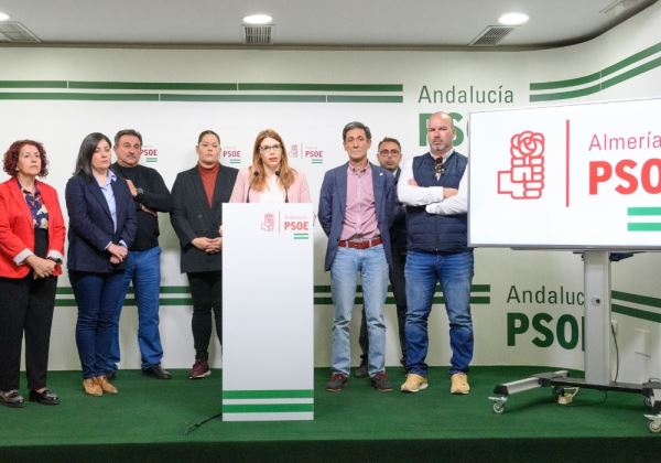 El PSOE desvela que el alcalde de Huércal de Almería está inhabilitado para seguir de alcalde