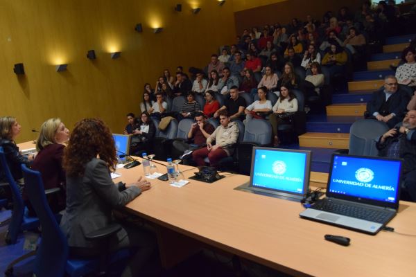 La UAL apuesta por la educación transversal para erradicar la violencia de género