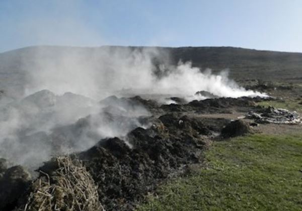 Vícar suspende la quema de residuos agrícolas por el COVID-19
