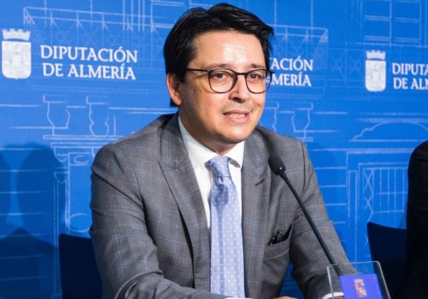 Diputación comparte en formato digital la mayor colección de la provincia 'Historia de Almería'