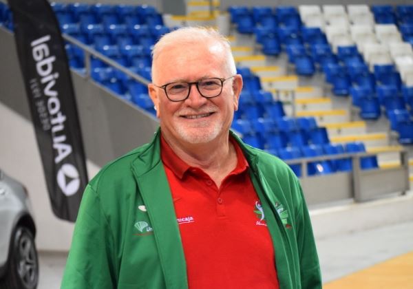 El médico de Unicaja Almería aconseja dar por terminadas las competiciones