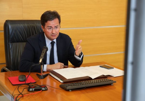 Radio Poniente arranca un informativo con la actualidad de la Comarca