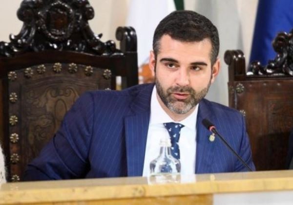 Almería impulsa una Oficina Virtual de asesoramiento a empresas, comercios y autónomos