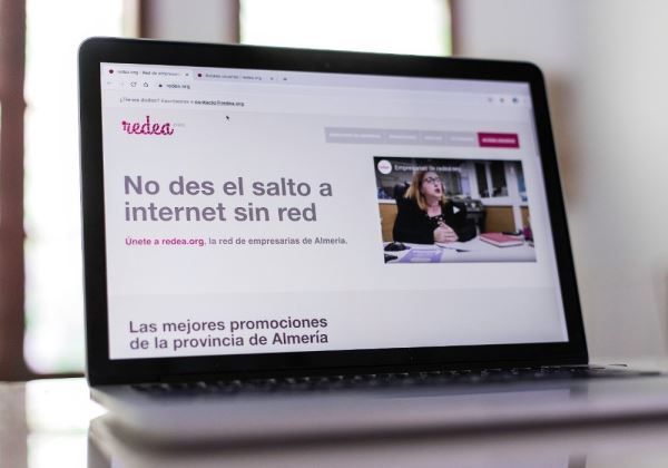 Diputación asesora telemáticamente a las mujeres empresarias a través de Redea