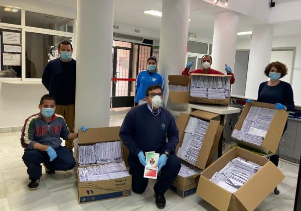 El Ayuntamiento de Pulpí reparte mascarillas en todos los domicilios