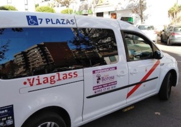 El Ayuntamiento de la capital concede una subvención de 60.000 euros a Taxi Almería