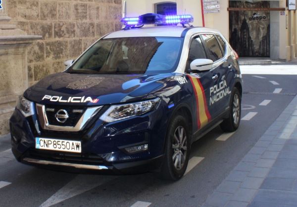 Detenido mientras huía tras intentar robar en una farmacia