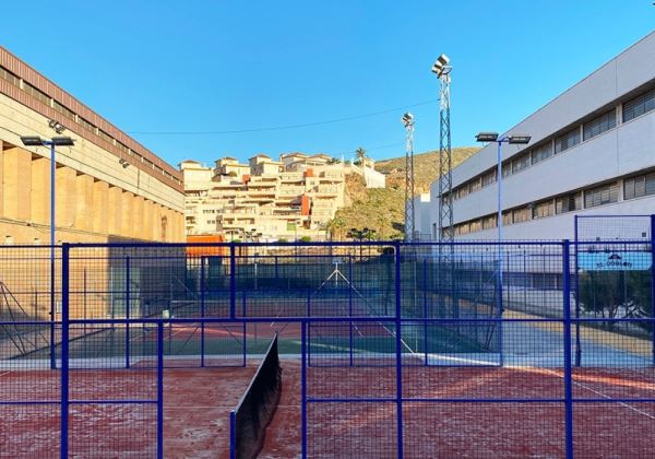 Berja reabre pistas de pádel y tenis en el Pabellón de Deportes