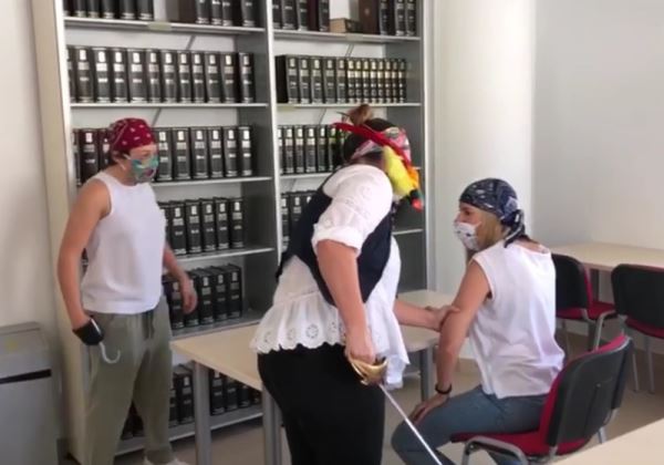 La gincana literaria 'La Isla Del Tesoro' da continuidad a la edición virtual de Antorcha de las Letras