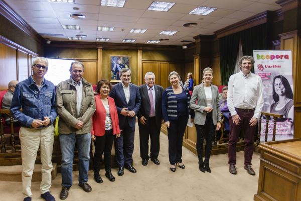 Diputación respalda el cooperativismo de la empresa social 'Koopera'