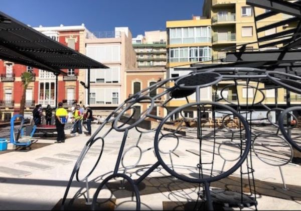 La Plaza López Falcón de Almería, nuevo diseño como espacio de ocio para los más pequeños