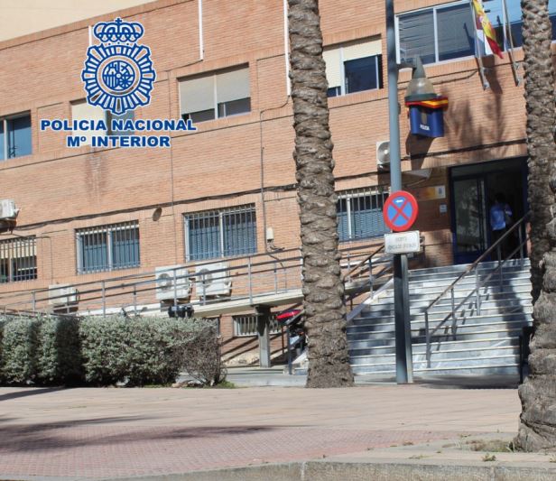 Detenido en El Ejido al autor de un robo con violencia e intimidación