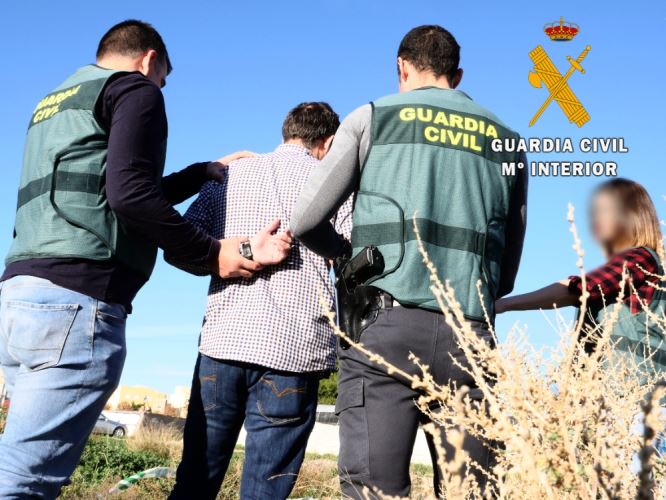 Detenidas 4 personas como autores de un delito de lesiones en Las Norias