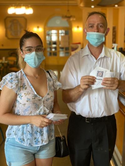El Ayuntamiento de Dalías implanta códigos QR en los negocios de hostelería