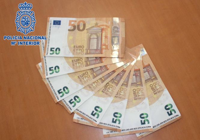 La Policía Nacional arresta en Almería a una mula bancaria
