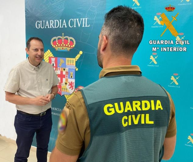 Un Guardia Civil fuera de servicio auxilia a una mujer que resulto gravemente herida