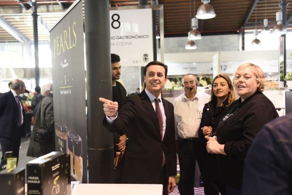 Las empresas de 'Sabores Almería' preparan la Navidad a través de 'Almería Cocina'