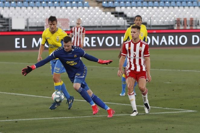 Derrota de la UD Almería ante Las Palmas en el Mediterráneo