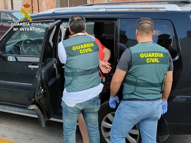 Detenido en El Ejido acusado de estafar 143.000 euros en compraventa de cítricos