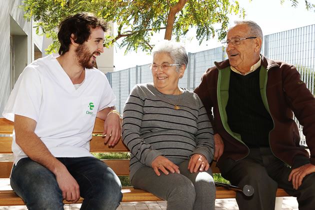 Adra amplía el servicio de ayuda a domicilio