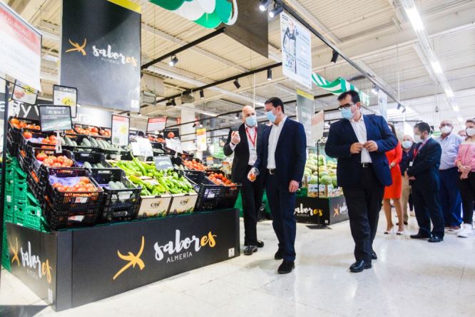 Diputación y Carrefour sellan una alianza para promocionar los productos de 'Sabores Almería'