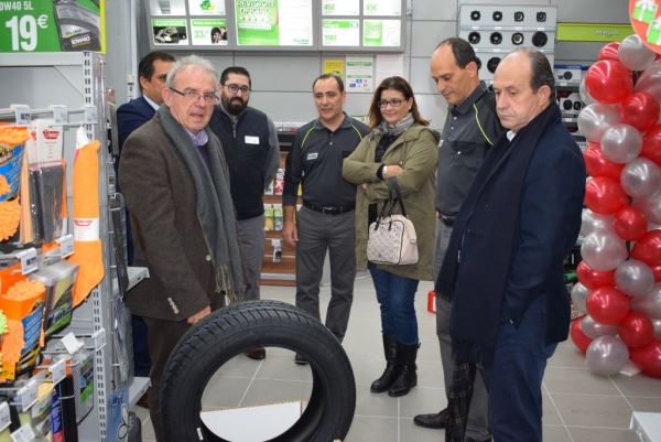 Bonilla preside la apertura de las nuevas instalaciones de FeuVert en Viapark