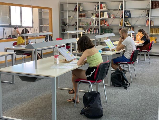Nuevos horarios de las bibliotecas de Vícar para el verano