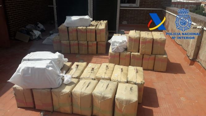 La Agencia Tributaria y la Policía Nacional intervienen 1.850 kilos de hachís en Almería