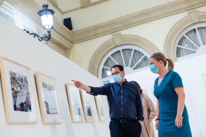 'La Chanca en color' llena de emociones el Patio de Luces de Diputación