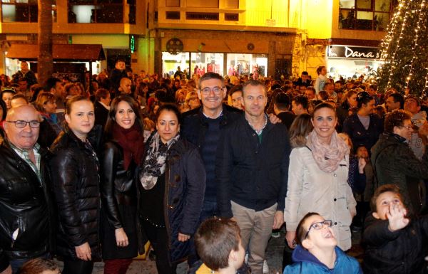 Éxito rotundo de participación en el inicio de la Navidad en Adra con numerosas actividades