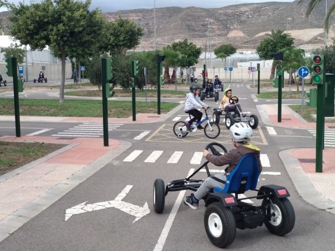 Cerca de 3.000 escolares participan en los cursos de educación vial de Vícar