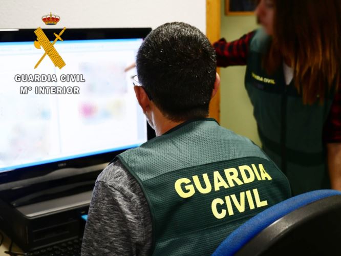 Detenido por corrupción de menores en Internet