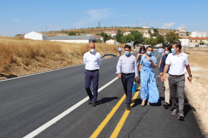 Diputación invierte 180.000 euros en la carretera que comunica Topares con Vélez-Blanco