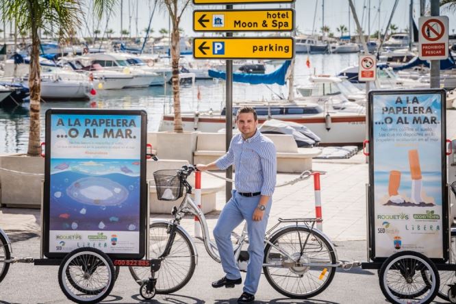 Roquetas amplía la campaña de concienciación para evitar que los residuos lleguen al mar