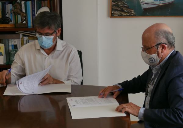 Adra y Cáritas sellan un convenio para consolidar su respaldo a los más vulnerables