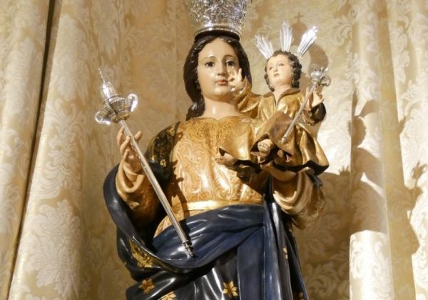 Adra celebra el día grande de su patrona con una misa en honor a la Virgen del Mar