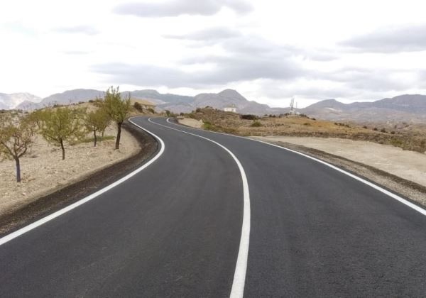 Diputación culmina las obras en la carretera entre Oria y San Roque de Albox