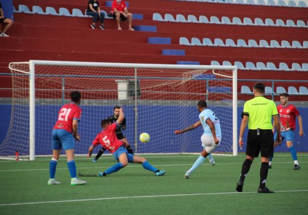 El CD El Ejido vence 0-6 al CF Adra